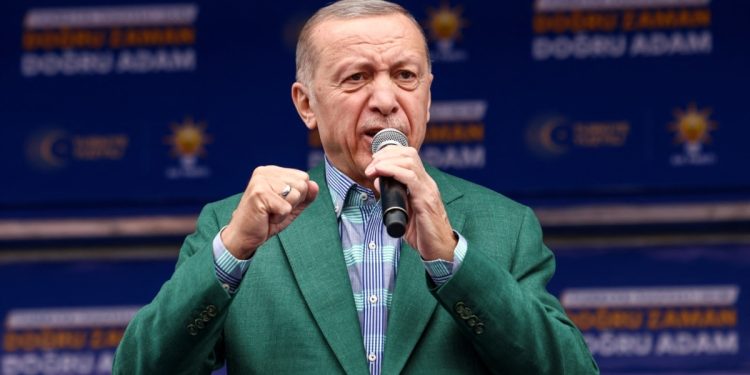 Erdoğan: “Hayatımız Pahasına İstiklal ve İstikbalimize Sahip Çıkarız”