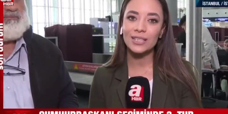 A Haber muhabiri deşifre etti: Havalimanında oy kullanan kişi Arapça cevap verince ne yapacağını şaşırdı
