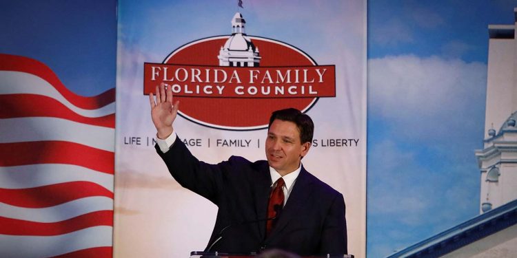 ABD başkanlık seçimleri: 'Yeni Trump' Ron DeSantis yarın adaylığını açıklayacak