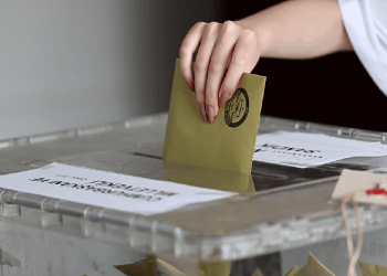 ABD ve Kanada'da oy kullanma işlemi başladı