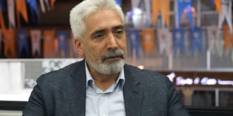 AKP milletvekili adayı Galip Ensarioğlu: ‘Devlet sürekli Öcalan’la görüşüyor’