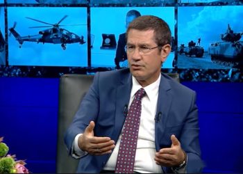 AKP’li Nurettin Canikli’ye göre ekonomide hiçbir sorun yok!