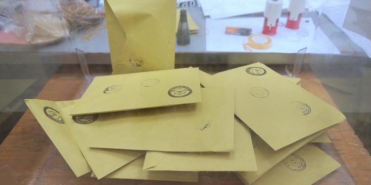 AKP’ye yakın şirketin anketi: CHP yüzde 30’u aştı