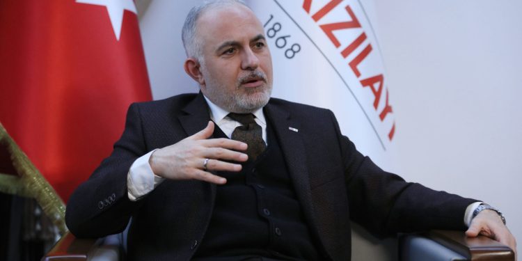 'Affını' istedi ama koltuk tatlı geldi: Kerem Kınık'la ilgili çarpıcı detay ortaya çıktı