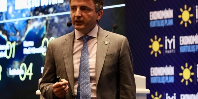 Akşener açıkladı: Ekonomi politikaları için Kılıçdaroğlu’na iki isim verdim