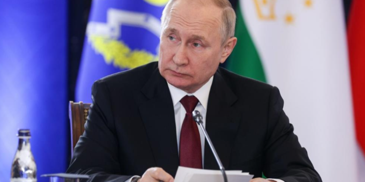 Aliyev, Putin ve Paşinyan arasındaki üçlü görüşme Moskova’da başladı