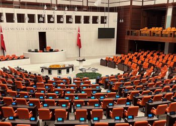 Almanya’dan TBMM’ye beş vekil