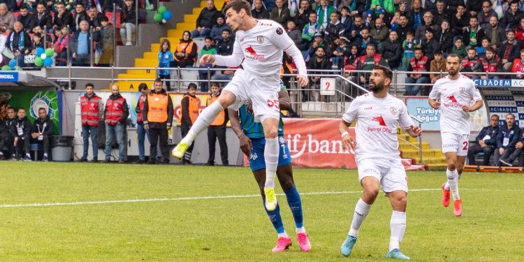 Altınordu, 9 yıl sonra Spor Toto 1. Lig’e veda etti!