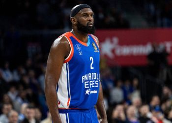Anadolu Efes’in yıldızı Cris Singleton kalp krizi geçirdi