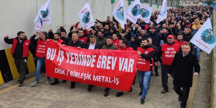 Anayasa Mahkemesi, grev yasağına direnen işçiyi haklı buldu