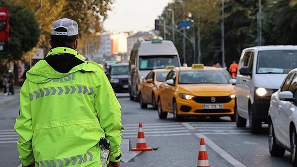 Ankara'da seçim nedeniyle bazı yollar trafiğe kapatılacak