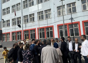 Antep'te seçmenler habersizce görevli yapılmış: Okullarında oy kullanamadılar