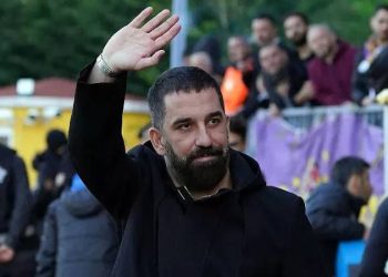 Arda Turan, Eyüpspor'da galibiyetle tanışamadı
