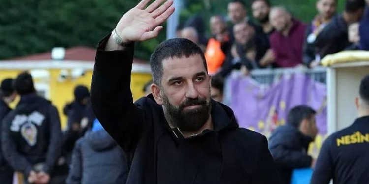 Arda Turan, Eyüpspor'da galibiyetle tanışamadı