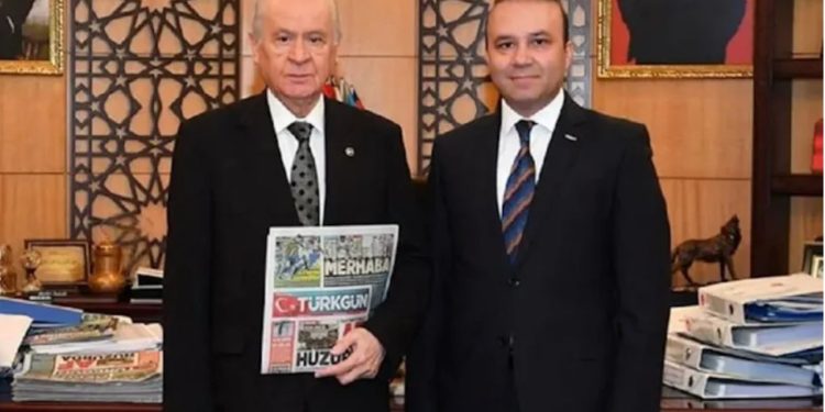 Bahçeli'nin danışmanı HÜDA PAR'a sahip çıktı, Fenerbahçe taraftarına 'embesil' dedi