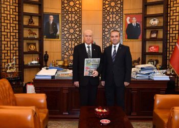 Bahçeli'nin danışmanından 'Meclis'te Hizbullah istemiyoruz' diyen Fenerbahçe taraftarına: Embesiller