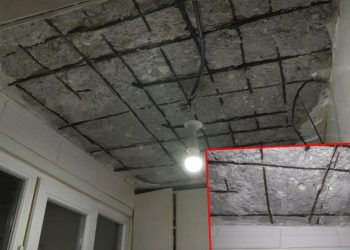 Balat'ta tavan betonu döküldü, midye kabukları ortaya çıktı