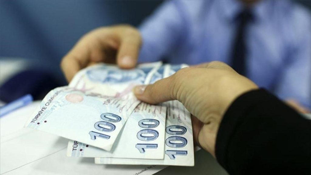 Bankalarda neler oluyor? Özel bankalar ticari krediyi neredeyse durdurdu