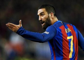 Hakem skandalı ile başı dertte olan Barcelona'ya bir darbe de Arda Turan transferinden geldi. Yaşanan şok gelişmede Katalan kulübüne 15,7 milyon euroluk ceza kesildi.