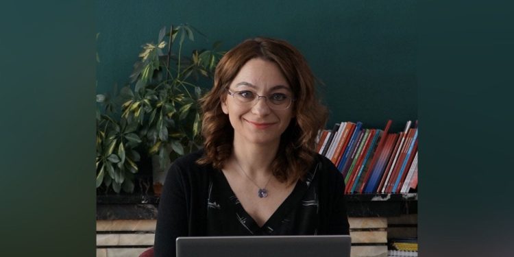 Barış Akademisyeni Ülkü Doğanay göreve iade edildi: 'Evet, nerede kalmıştık?'