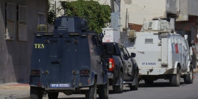 Batman'da gözaltına alınan üç kişi serbest bırakıldı