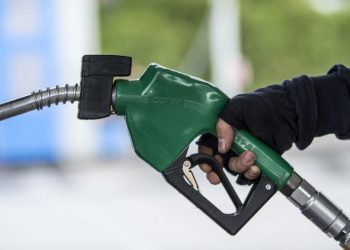 Benzin ve motorine zam: Bu geceden itibaren geçerli olacak