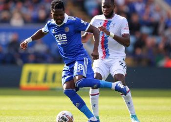 Beşiktaş stoperini İngiltere'de buldu