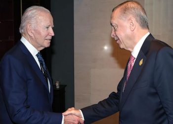 ABD Başkanı Joe Biden, yeniden Cumhurbaşkanlığına seçilmesi dolayısıyla Recep Tayyip Erdoğan'ı telefonla arayarak tebrik etti.