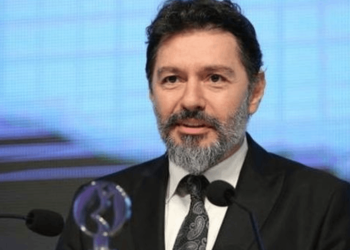 Bir dönem AKP'nin kahramanıydı... Hakan Atilla: Pasaportuma el konuldu, karakola götürülüyorum