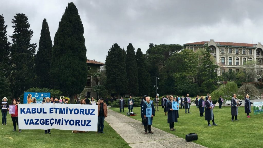 Boğaziçi Üniversitesi'nde 'AKP'li sendika' baskısı: Eğitim-Sen'lileri tek tek aradılar