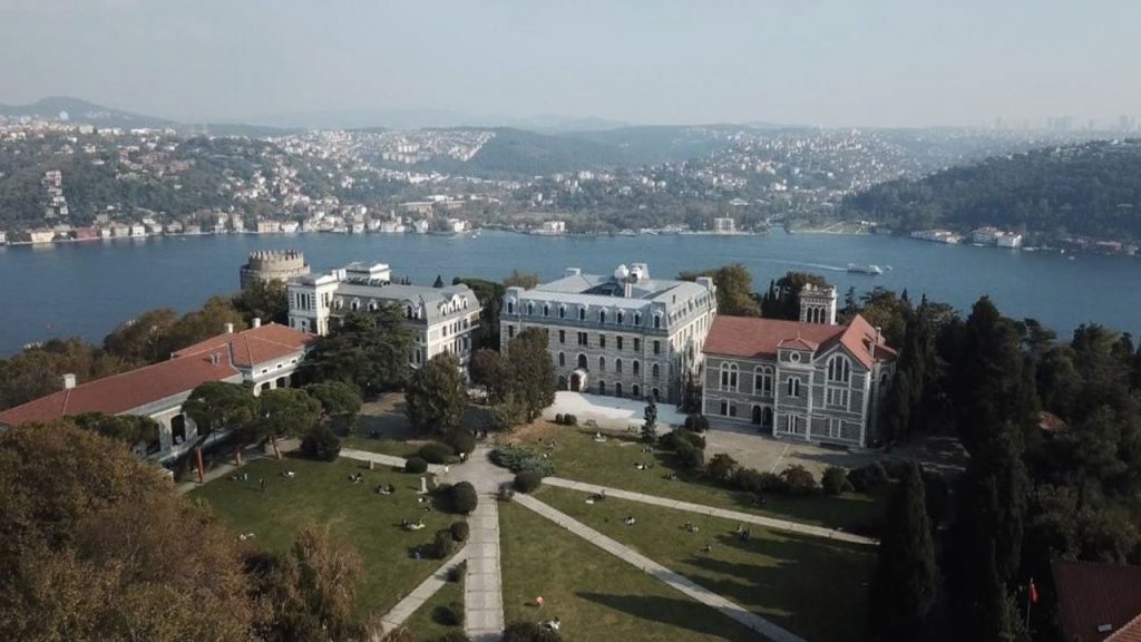 Boğaziçi'ni yapılaşmaya açacak kararı mahkeme bir kez daha reddetti