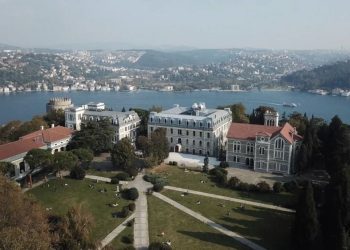 Boğaziçi'ni yapılaşmaya açacak kararı mahkeme bir kez daha reddetti