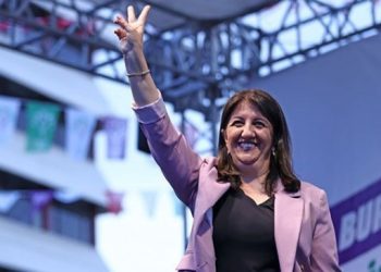 Buldan: Kulağınız iktidarın kirli propagandalarında değil sandıkta olsun