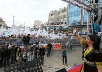 Buldan Wan’dan seslendi: Yarın Erdoğan’a ‘Van Minüt’ diyeceğiz