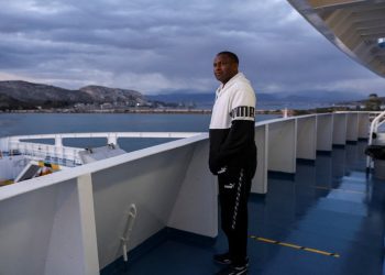 Burundili eski polis Yunanistan'ın ilk siyah milletvekili olabilir: Hükümet karşıtlarına ateş açmayı reddetmişti