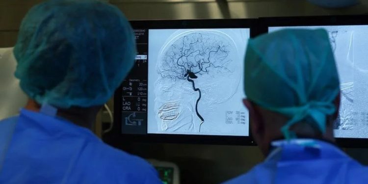 Çağrı merkezine gelen ihbar ile inme teşhisi konabilecek: Yapay zeka uygulaması geliştirildi