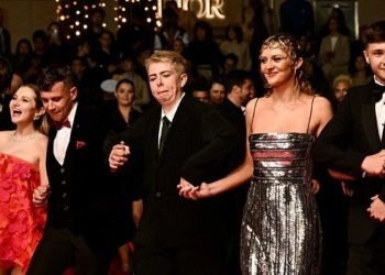 Cannes'da ödüller dağıtılmaya başlandı: How to Have Sex festivalin "gizli cevheri" oldu