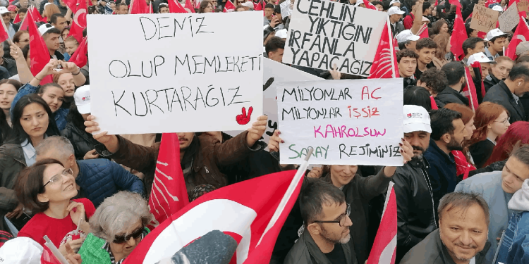 Cumhurbaşkanı adayı Kılıçdaroğlu'nun Düzce mitingine yoğun ilgi: Gerçek Gündem alanın nabzını tutuyor