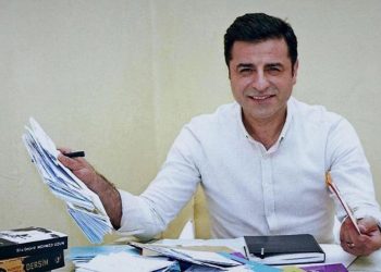 Demirtaş: Beş favori kitabım yok ama benim yazdığım beş kitap var