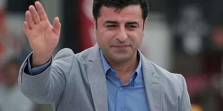 Demirtaş’tan 1 Mayıs mesajı: ‘İşçiler talan iktidarının sonunu getirecek’