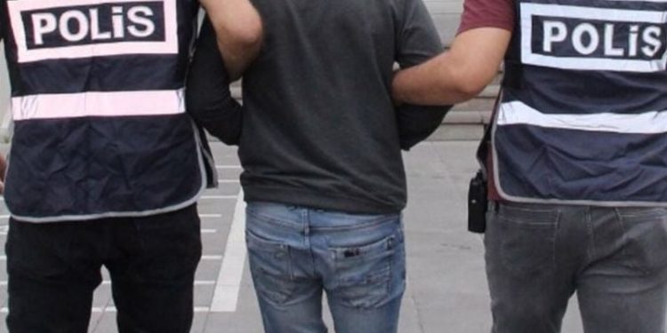 Deniz Kuvvetleri'nde 'FETÖ' operasyonu: 30 gözaltı