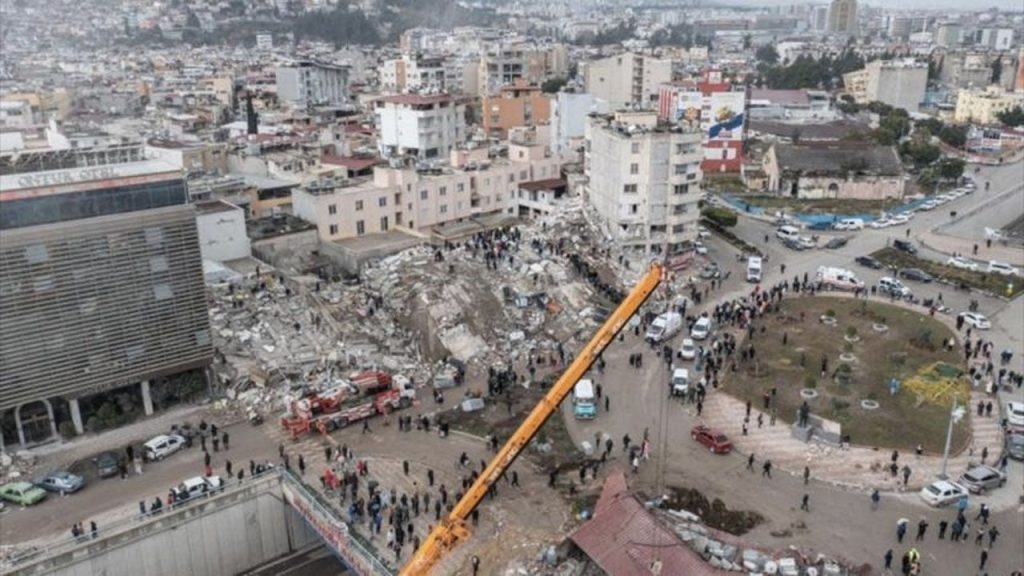 Deprem bölgesinde vakıf mülklerinde üç ay kira alınmayacak