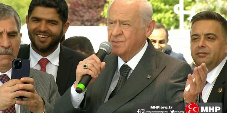 Devlet Bahçeli: Hans, Sam, Henry alayınıza sesleniyorum; Erdoğan’ı sizlere ezdirmeyiz
