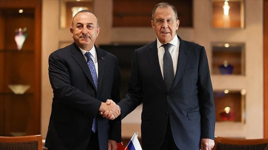 Dışişleri Bakanı Çavuşoğlu, Rus mevkidaşı Lavrov ile telefonda görüştü