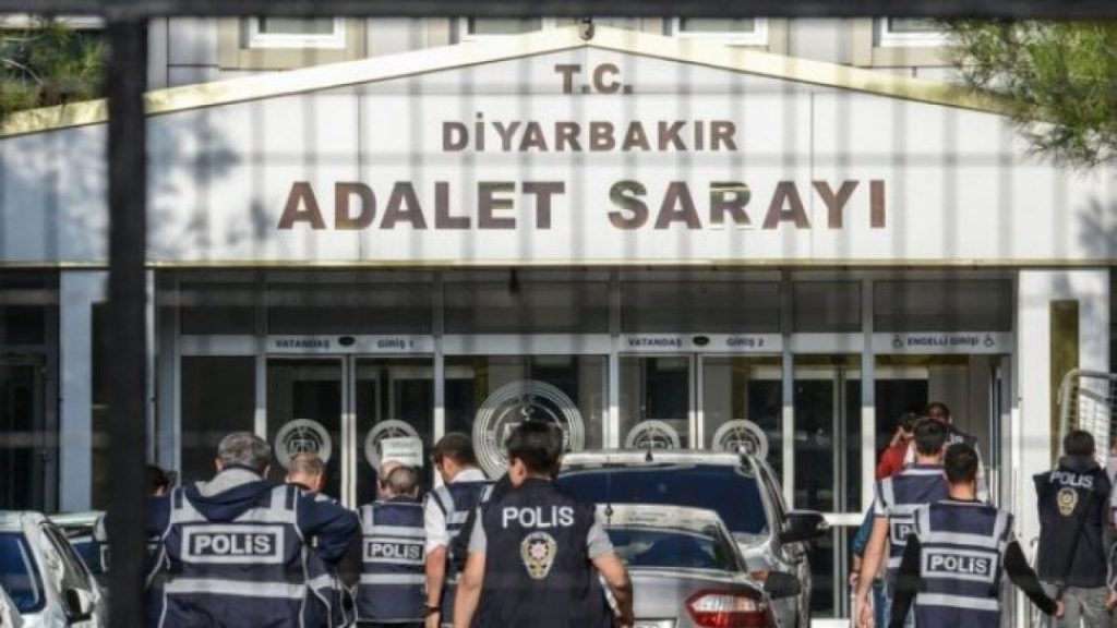 Diyarbakır operasyonu kapsamında bir avukat daha tutuklandı