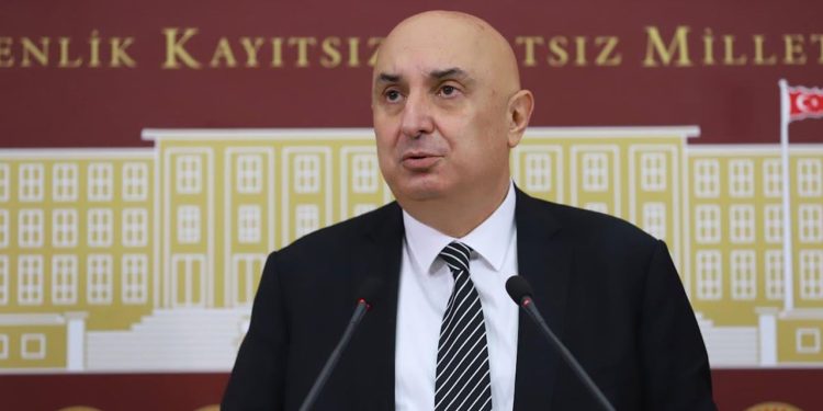 Engin Özkoç, Bakan Soylu'ya seslendi: Demokrasi karşıtı tehditlerine boyun eğmeyeceğiz