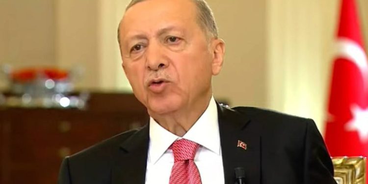 Erdoğan, YSK ve Anadolu Ajansı'nı savundu