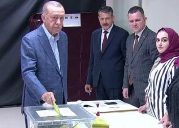 Erdoğan oyunu kullandı