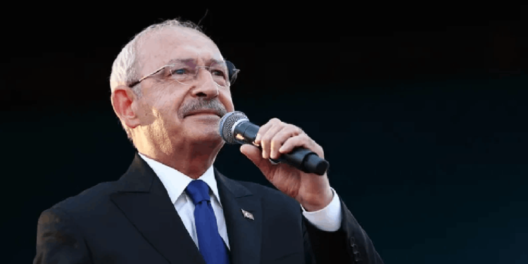 Eren Aysan'dan Kılıçdaroğlu'na açık mektup: Seçilmenize en çok sevineceklerin başında sansüre uğramış sanatçılar geliyor