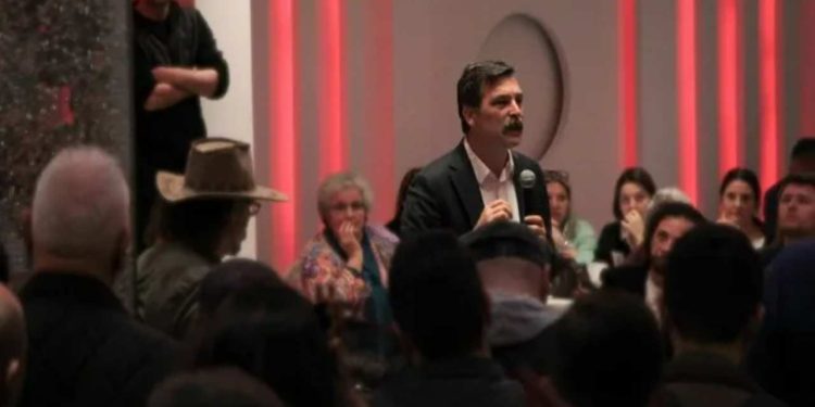 Erkan Baş: 35 gündür hiçbir kanal bizi yayına almadı